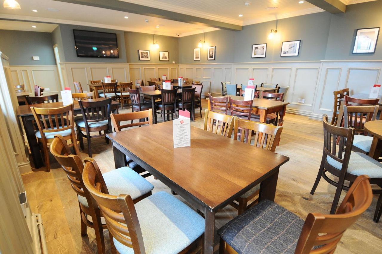 The George Hotel Castletown Luaran gambar
